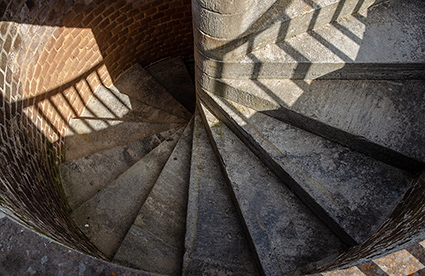 baron-spiral_stairs425px.jpg